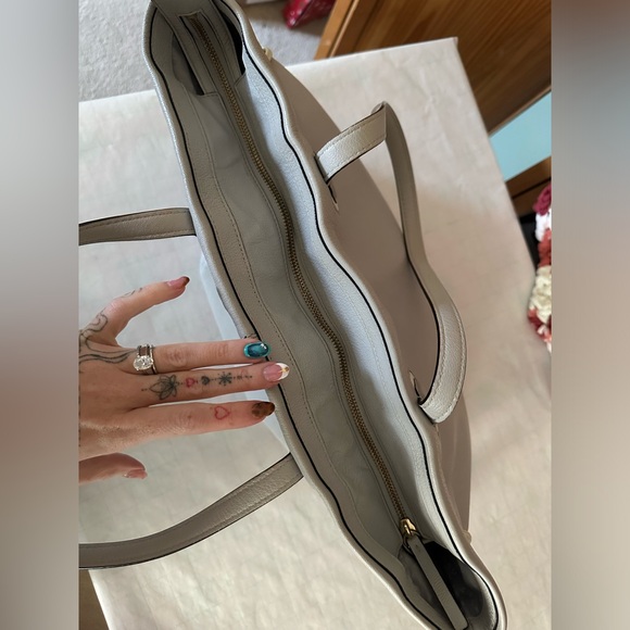 kate spade large tote - Picture 15 of 15